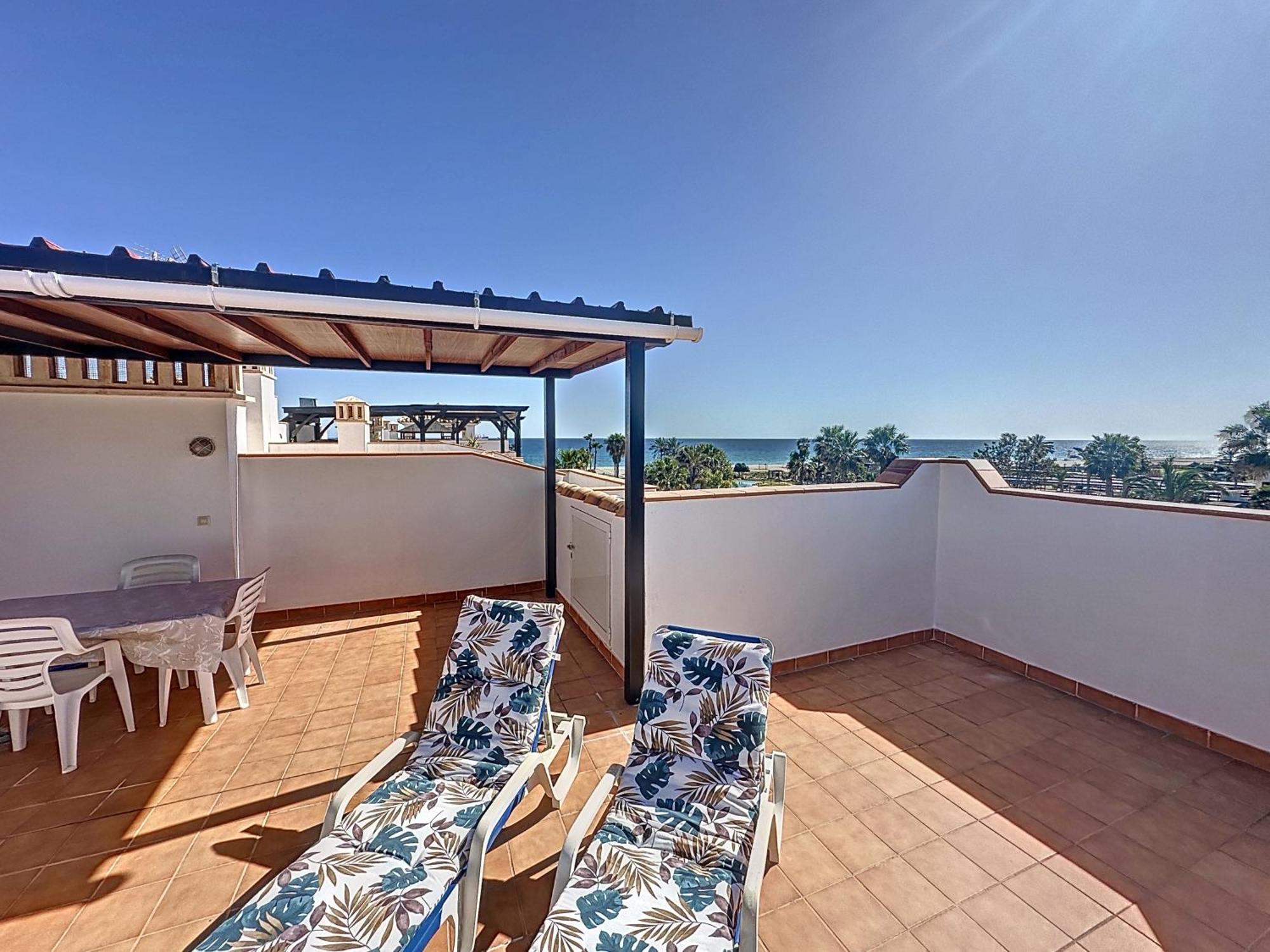 Ático en 1º línea con impresionantes vistas al mar Vera Exterior foto